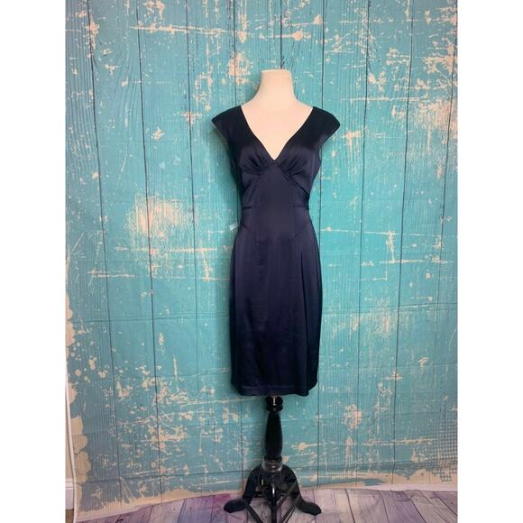 David Meister blue satin knee length sheath dress size 4 - Picture 6 of 6
